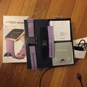 Rose Gold Fitbit Versa Special edition